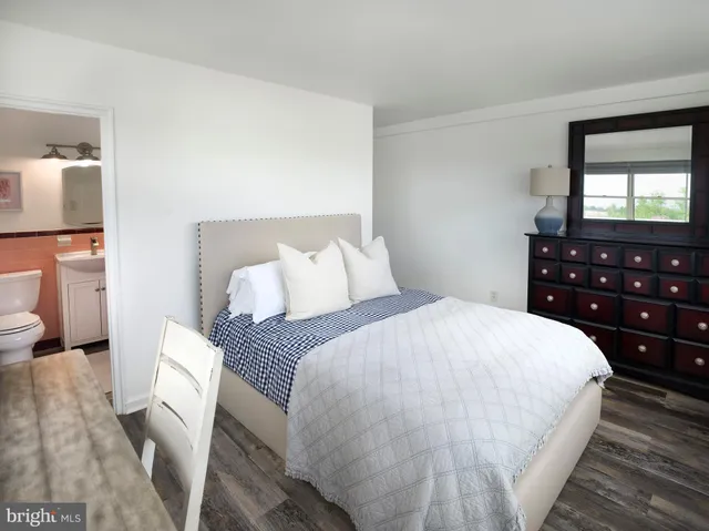 $435,000 | 40 Old Lancaster Road, Unit 605, Merion Station, PA 19066