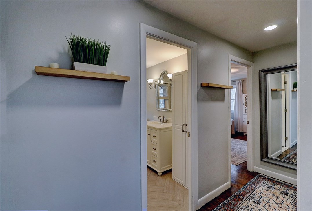 286 Sowams Road Barrington, RI 02806 - Photo 14 of 19