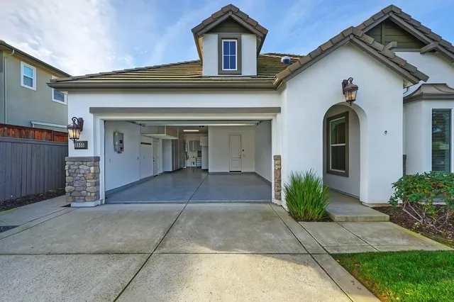 $1,115,000 | 5855 Tree Swallow Circle, Rocklin, CA 95677