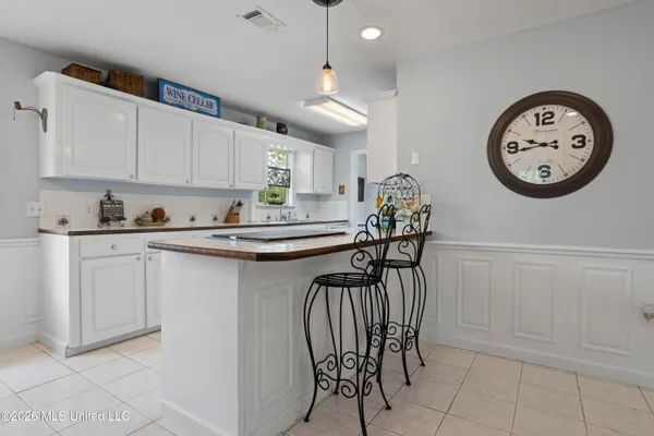 $350,000 | 3401 Golden Rod Avenue, Moss Point, MS 39562