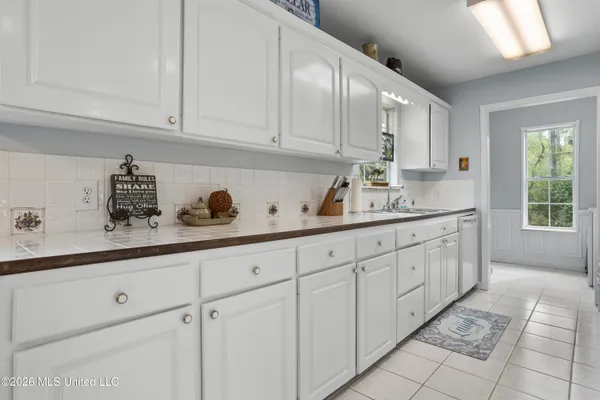 $350,000 | 3401 Golden Rod Avenue, Moss Point, MS 39562