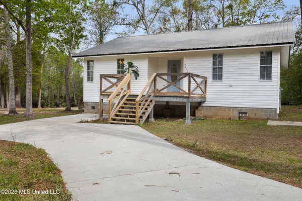 $350,000 | 3401 Golden Rod Avenue, Moss Point, MS 39562