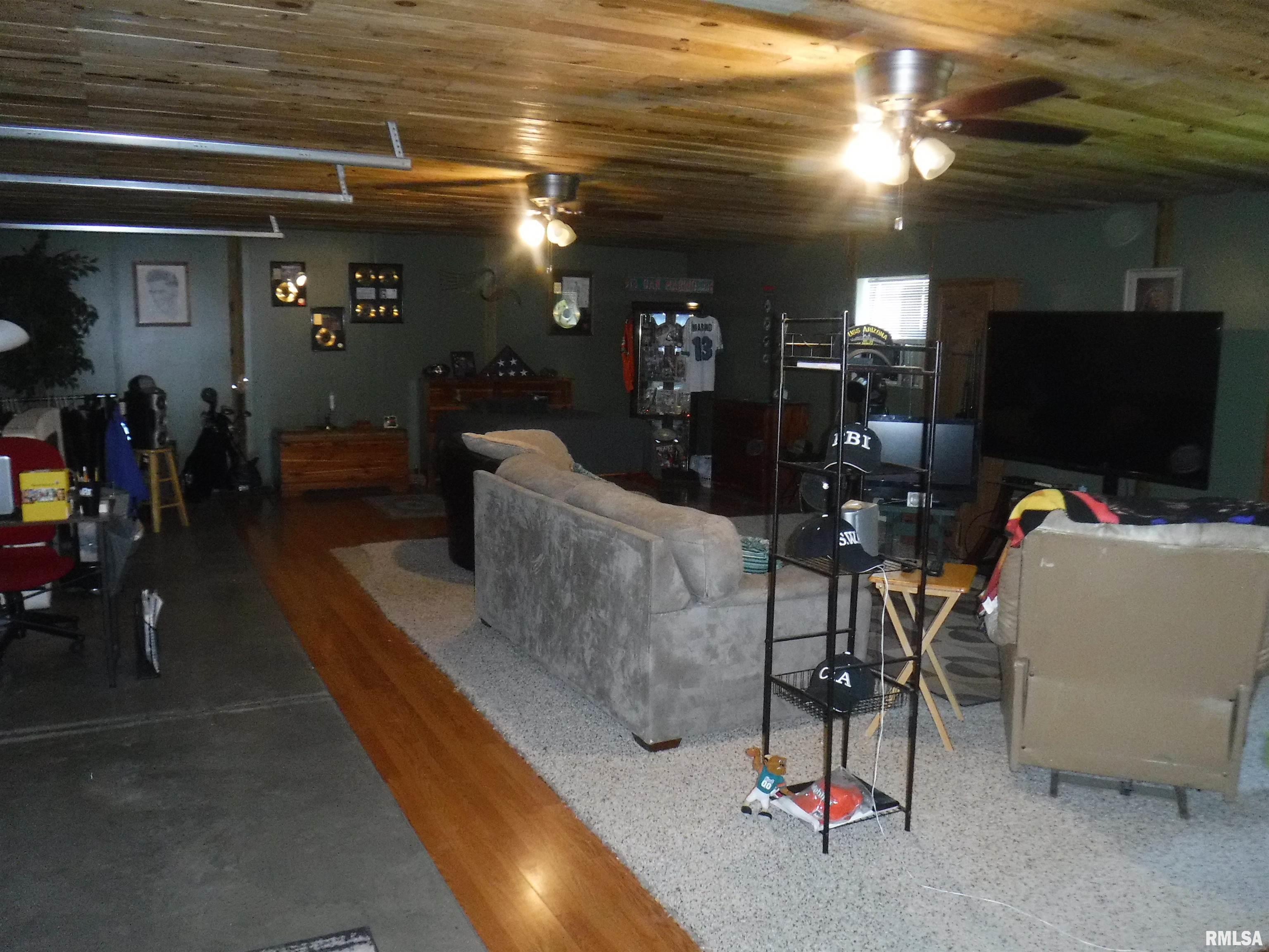 1723 Ullman Road Centralia, IL 62801 - Photo 15 of 18