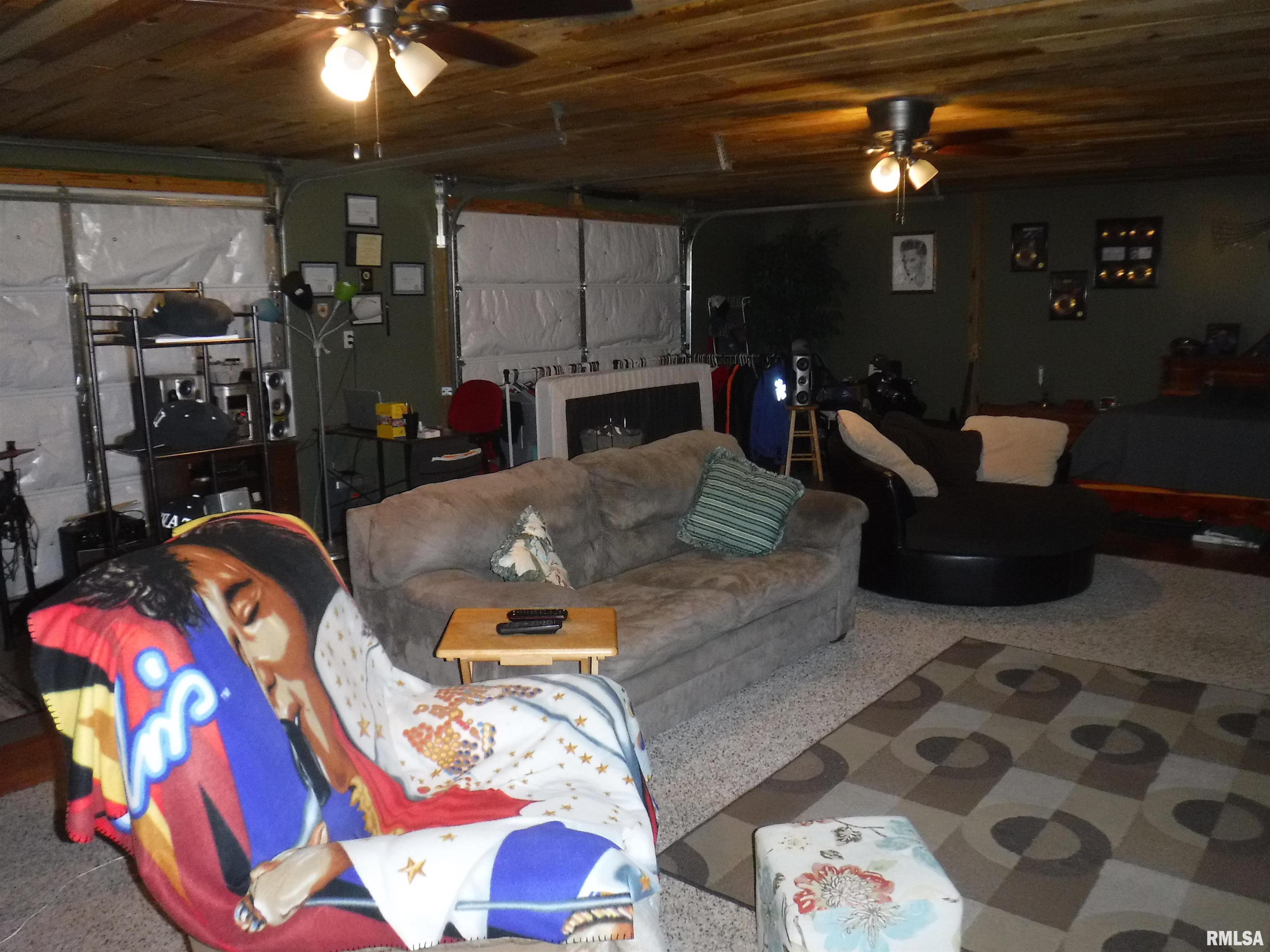1723 Ullman Road Centralia, IL 62801 - Photo 17 of 18
