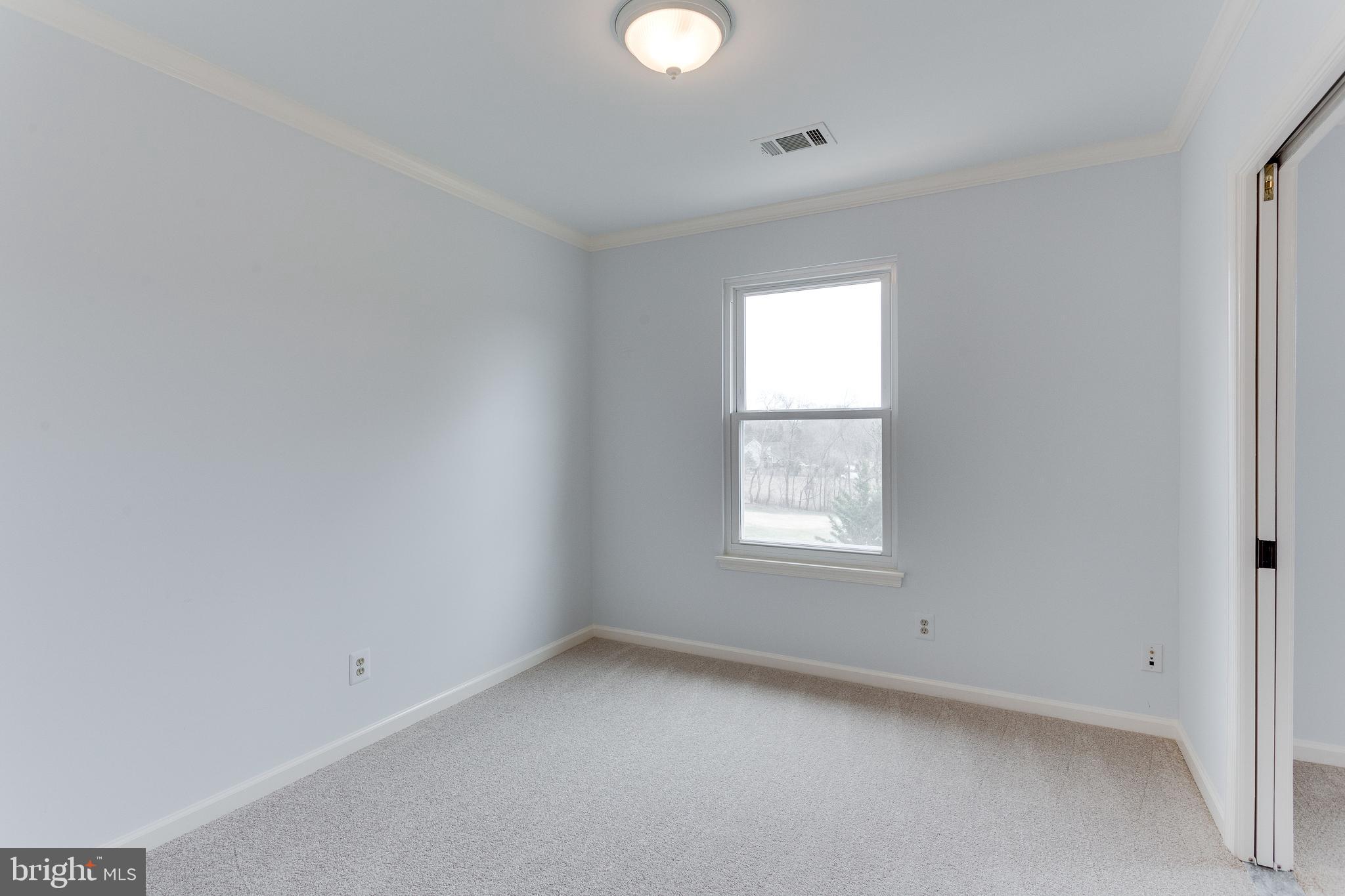 8001 Folkstone Road Manassas, VA 20111 - Photo 21 of 40 Bedroom