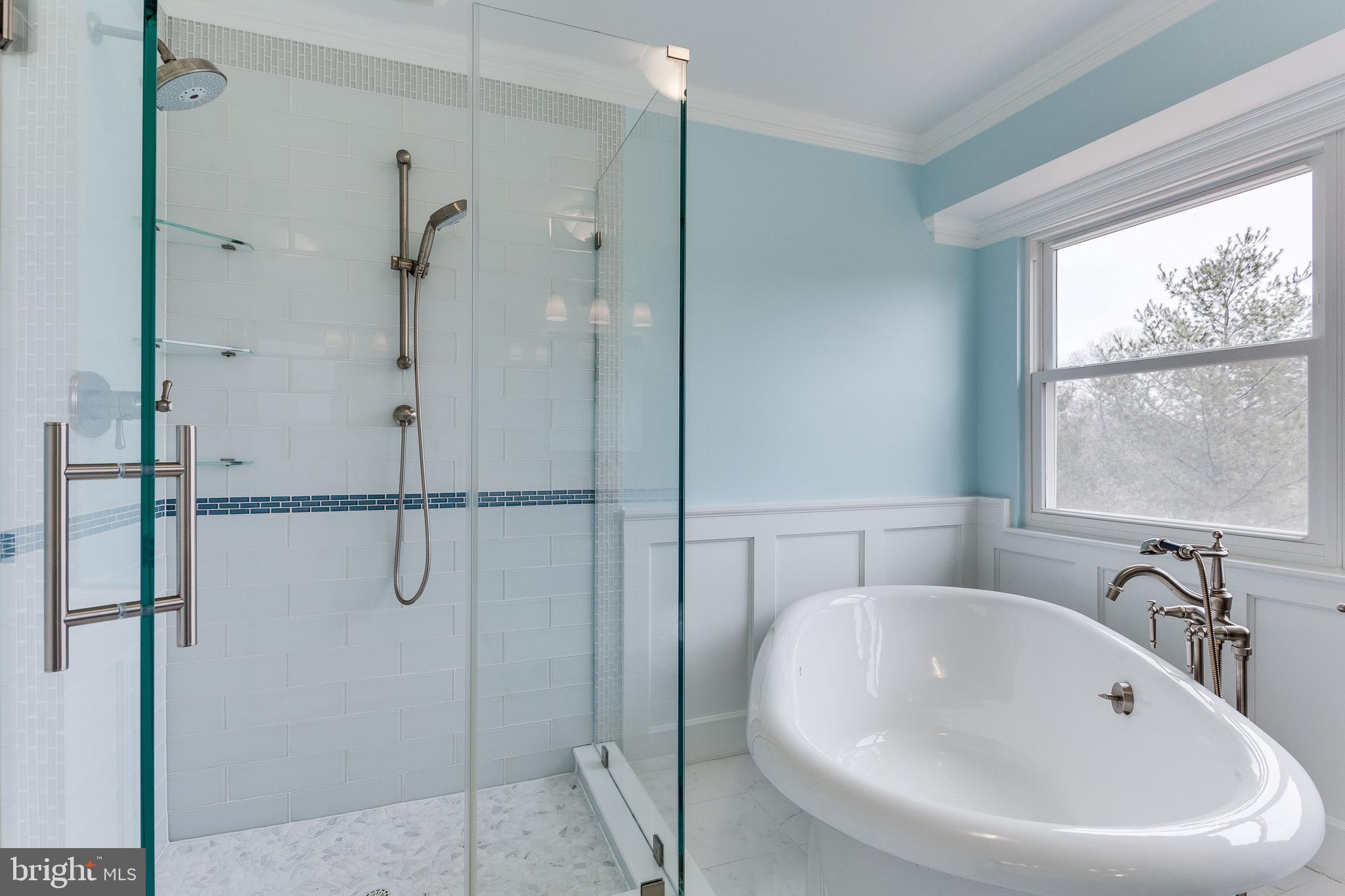 8001 Folkstone Road Manassas, VA 20111 - Photo 28 of 40 Custom shower with seamless glass door