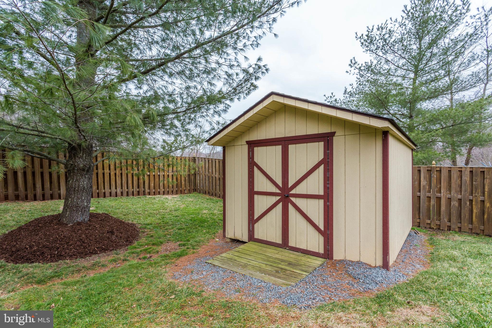 8001 Folkstone Road Manassas, VA 20111 - Photo 38 of 40 Large shed for garden storage