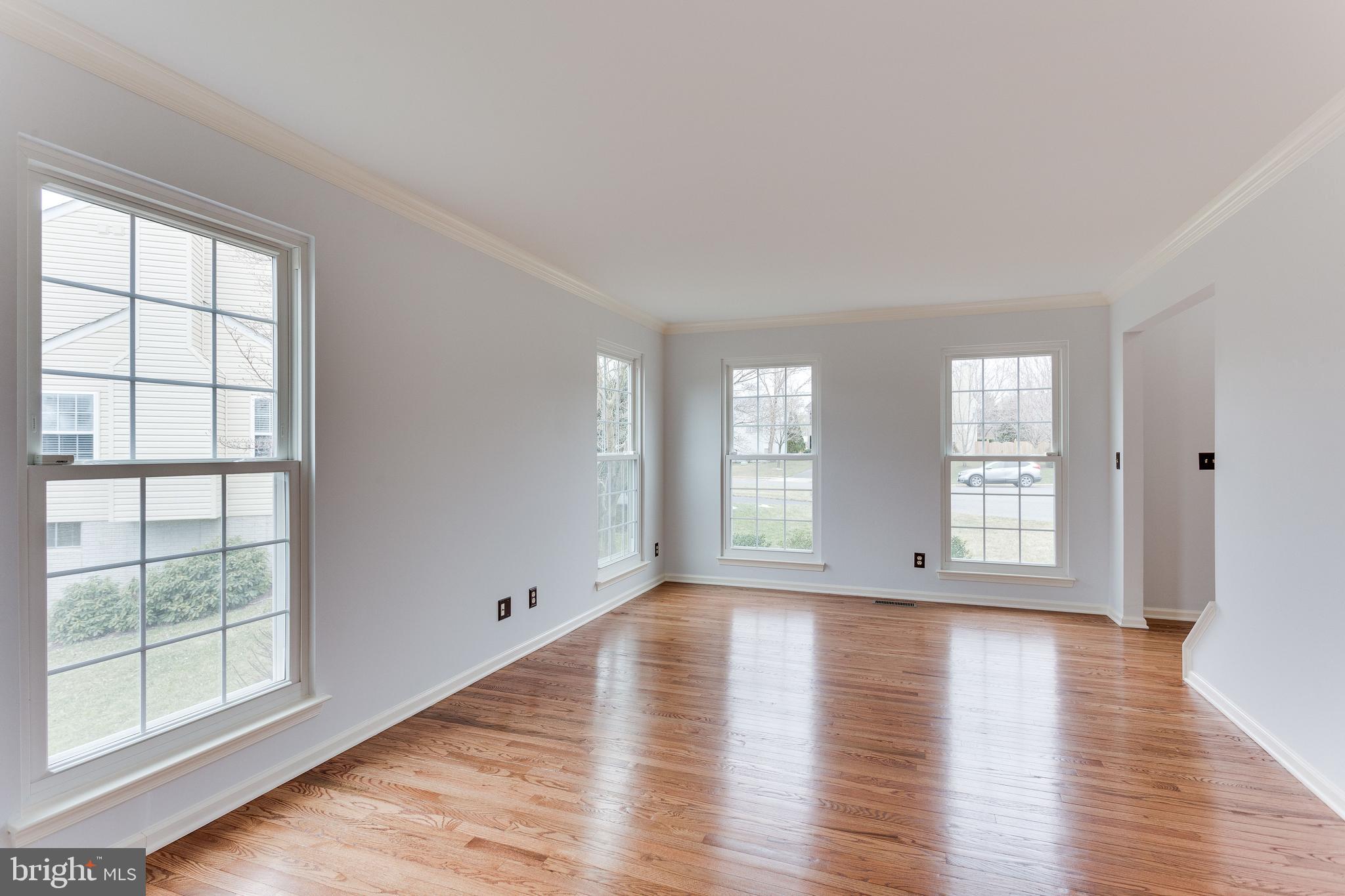 8001 Folkstone Road Manassas, VA 20111 - Photo 5 of 40 Living room with lots of windows
