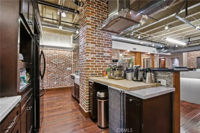 $1,650,000 | 207 East Broadway, Unit 201, Long Beach, CA 90802