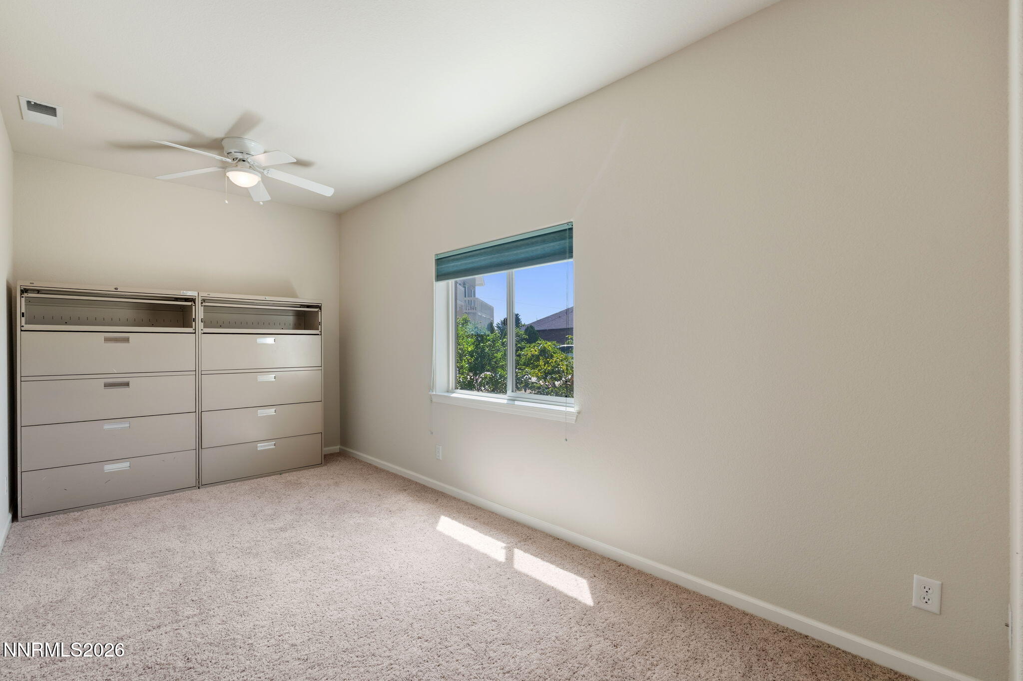 955 Demos Court Reno, NV 89512 - Photo 39 of 48 47-web-or-mls-DSC04003