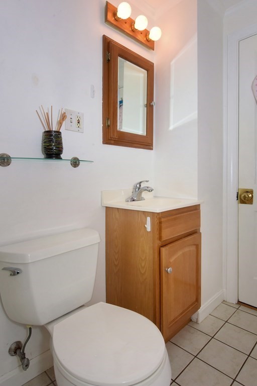 18 Lawson Road Weymouth, MA 02190 - Photo 22 of 42