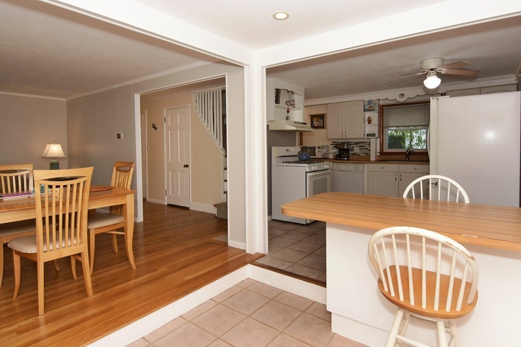 18 Lawson Road Weymouth, MA 02190 - Photo 5 of 42