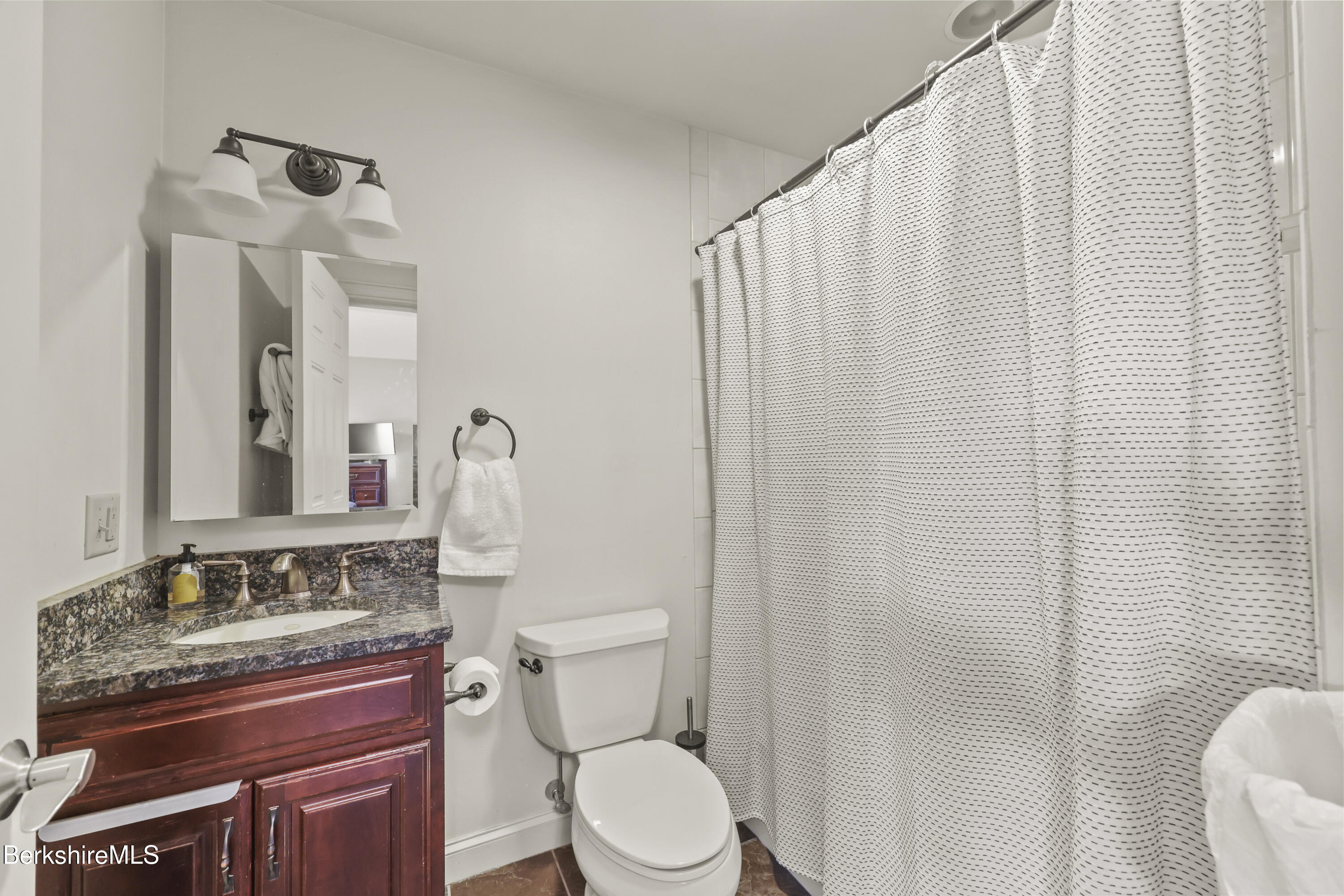 35 Meadow Ridge Drive Pittsfield, MA 01201 - Photo 54 of 81 Ensuite Bath