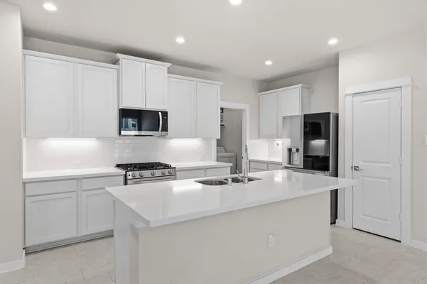 $2,300 | 33130 School Hl Road, Fulshear, TX 77441