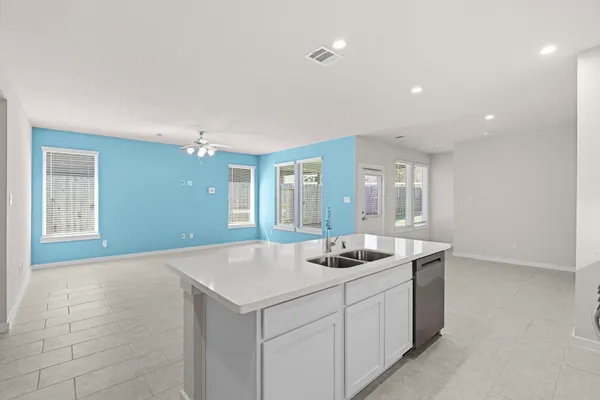 $2,300 | 33130 School Hl Road, Fulshear, TX 77441