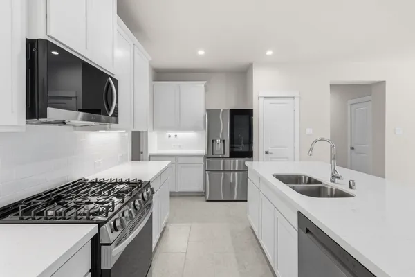 $2,300 | 33130 School Hl Road, Fulshear, TX 77441