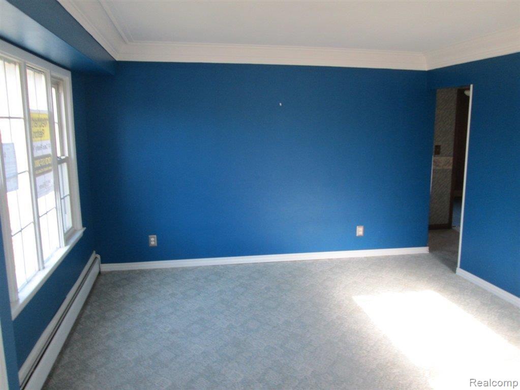 17605 Reno Street Riverview, MI 48193 - Photo 5 of 16 5-Living Room.JPG