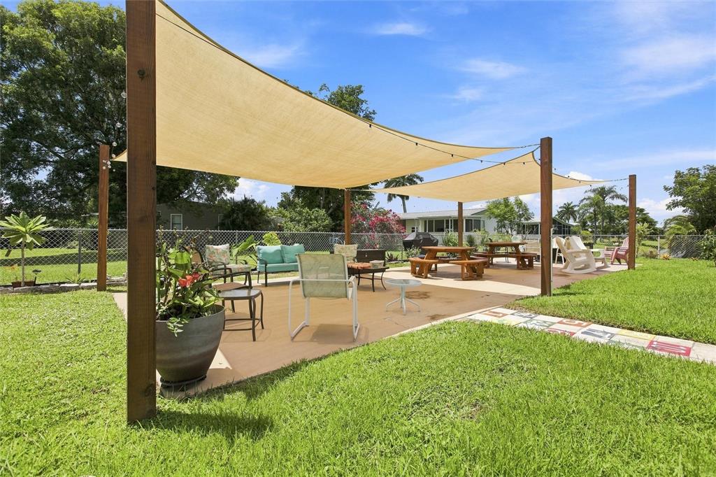 252 Loon Lane, Unit 252 Naples, FL 34114 - Photo 54 of 69 Gallery Image 54