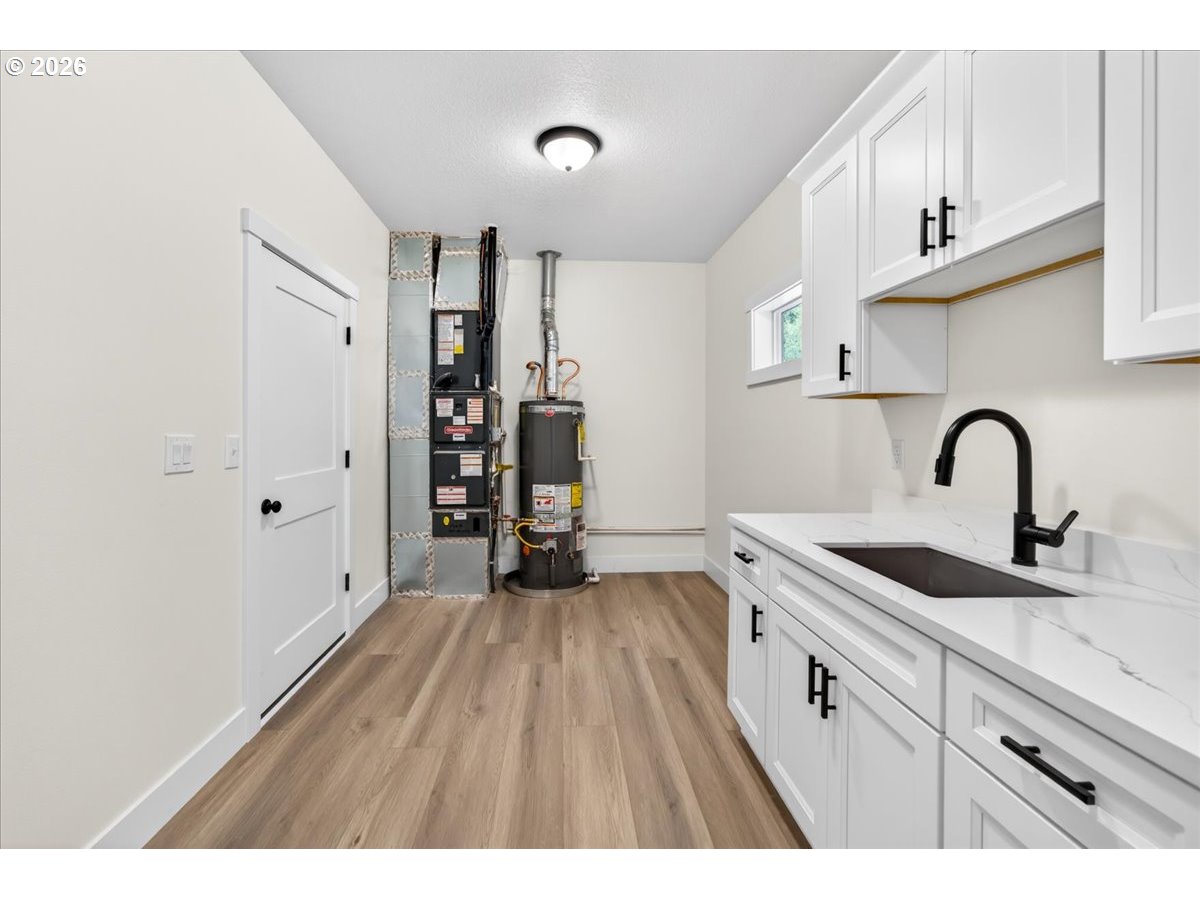 57936 Timber Road Vernonia, OR 97064 - Photo 35 of 48 Utility Room