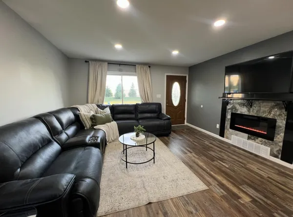 $249,900 | 13429 Zagaiski Avenue, Warren, MI 48089