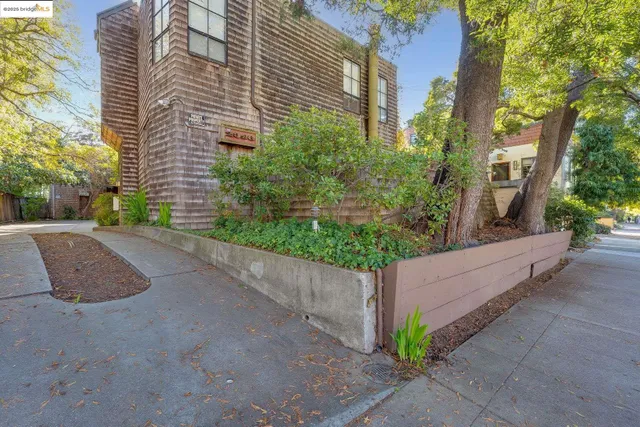 $998,000 | 2316 Blake Street, Unit D, Berkeley, CA 94704