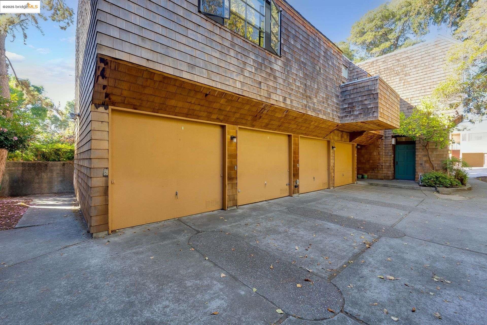 2316 Blake Street, Unit D Berkeley, CA 94704 - Photo 5 of 31 Garage with driveway