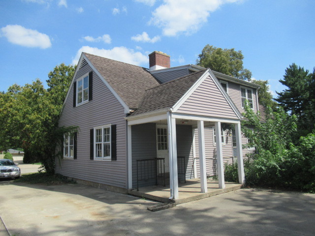 505 South Prospect Avenue Champaign, IL 61820 - Photo 2 of 19 a front view of a house with a garage
