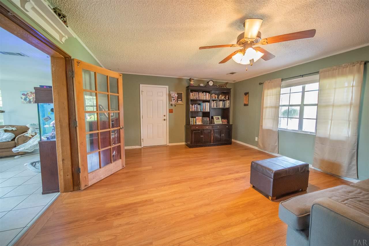 8241 Squire Road Pensacola, FL 32514 - Photo 7 of 40 Gallery Image 7