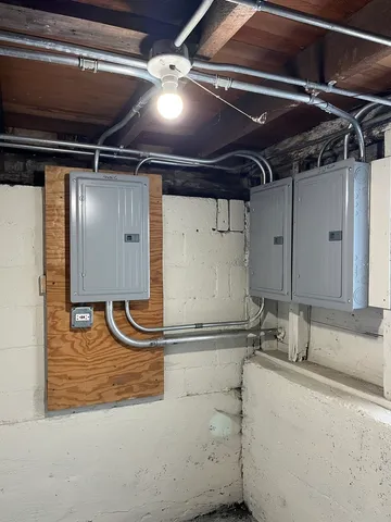 $379,000 | 10653 South Mackinaw Avenue, Chicago, IL 60617