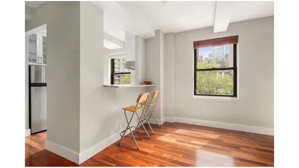 $5,500 | 235 East 49th Street, Unit 7B | Midtown East