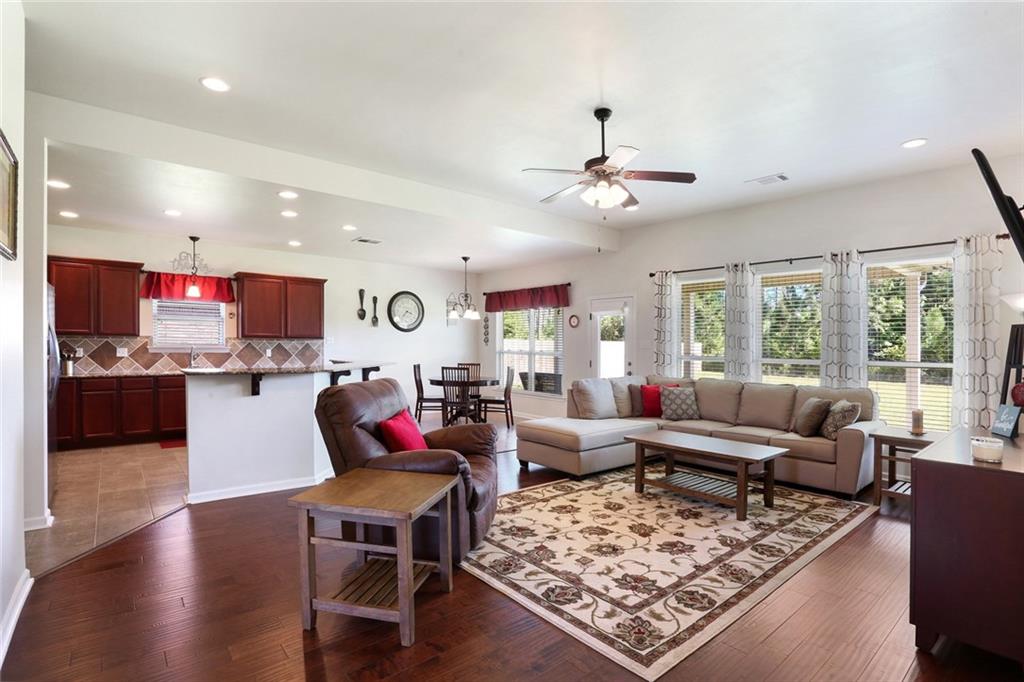 708 Fairfield Loop Slidell, LA 70458 - Photo 4 of 15 Gallery Image 4