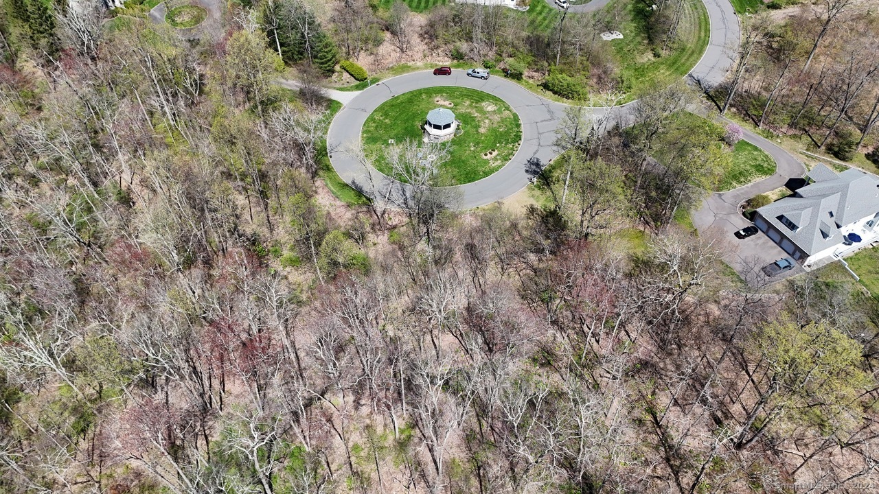 75 Gleneagle Road Middlebury, CT 06762 - Photo 24 of 33