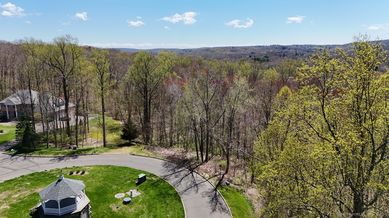 75 Gleneagle Road Middlebury, CT 06762 - Photo 29 of 33