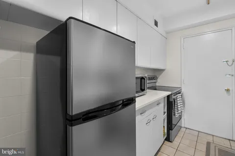 $3,200 | 4301 Massachusetts Avenue Northwest, Unit 7002, Washington, DC 20016