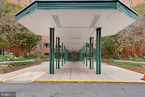 $3,200 | 4301 Massachusetts Avenue Northwest, Unit 7002, Washington, DC 20016