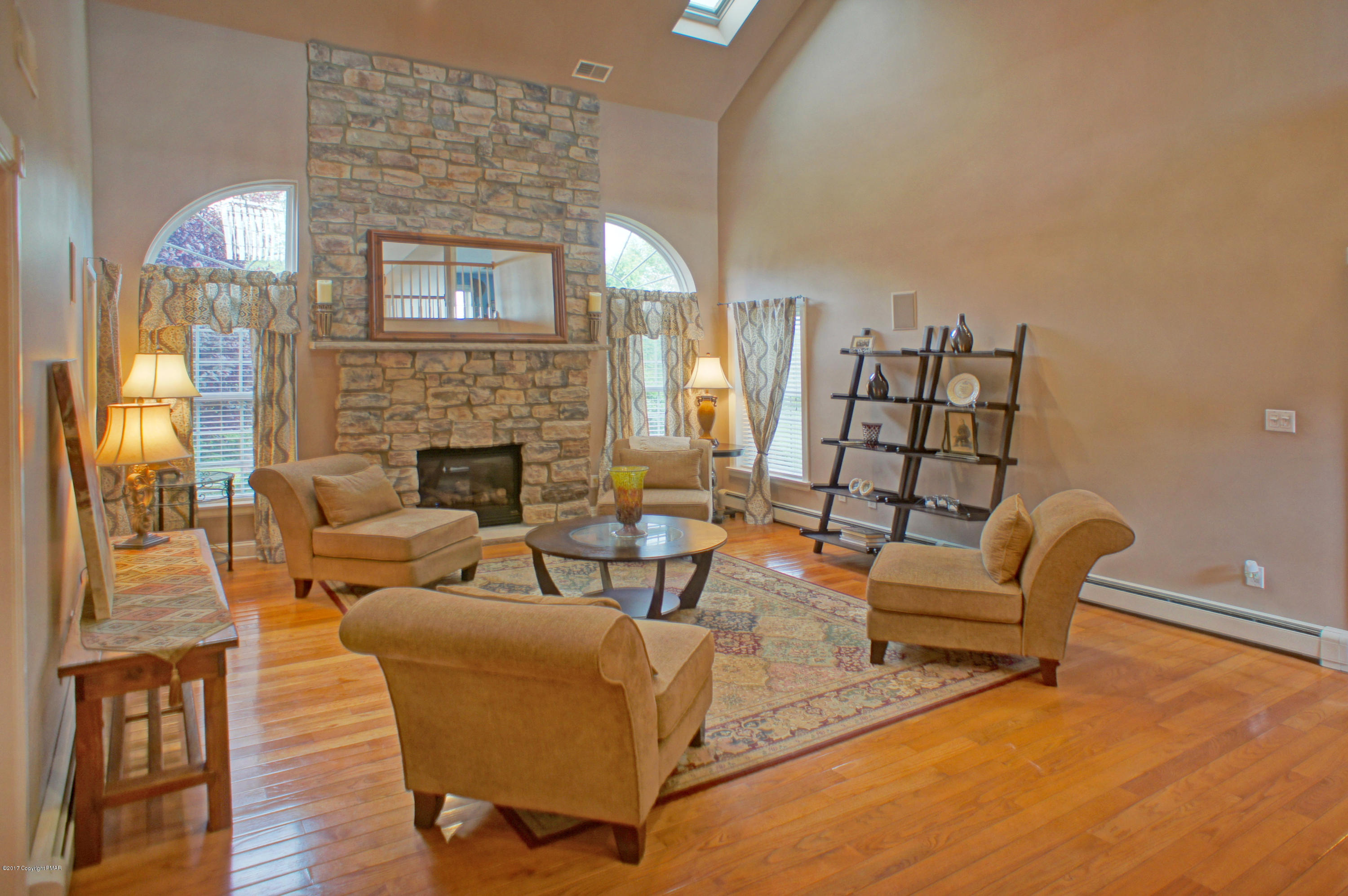 1574 Rachel Road Stroudsburg, PA 18360 - Photo 20 of 58 Family Room
