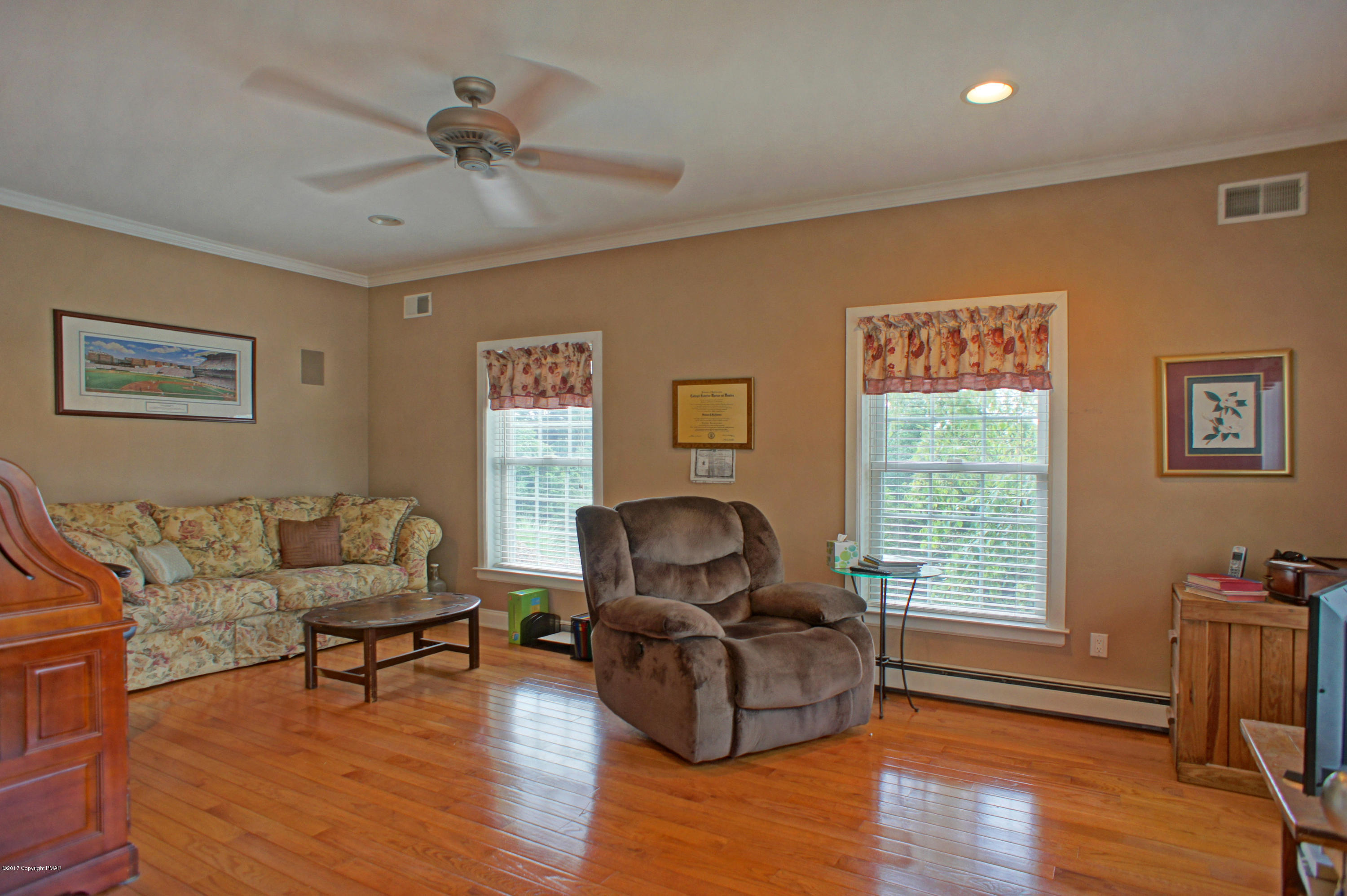 1574 Rachel Road Stroudsburg, PA 18360 - Photo 25 of 58 Den/Office