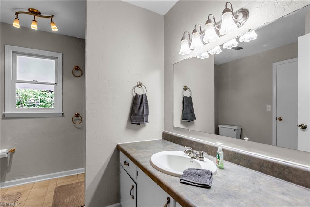 1784 Warf Road Lexington, NC 27292 - Photo 21 of 33 Gallery Image 21