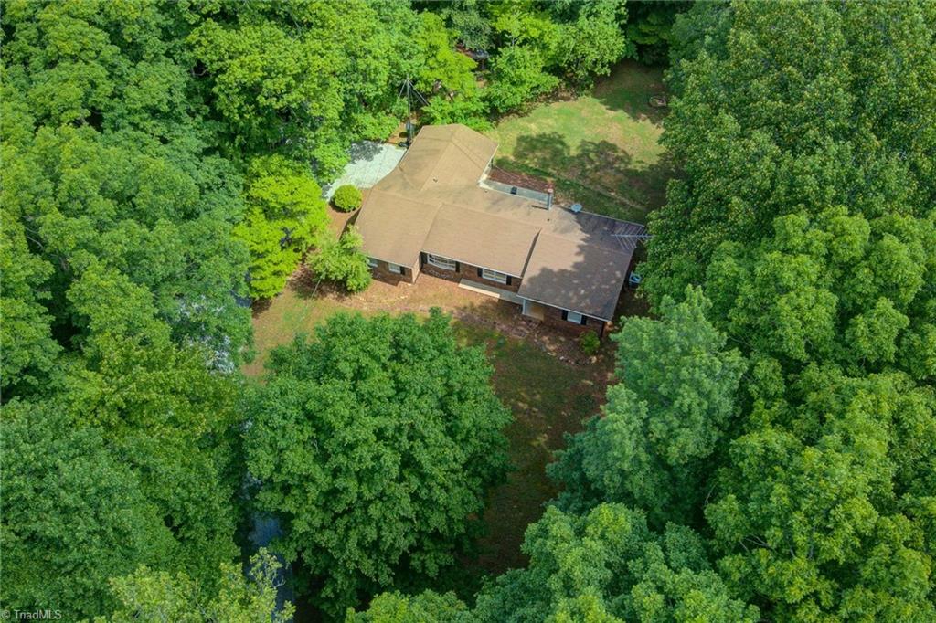 1784 Warf Road Lexington, NC 27292 - Photo 5 of 33 Gallery Image 5