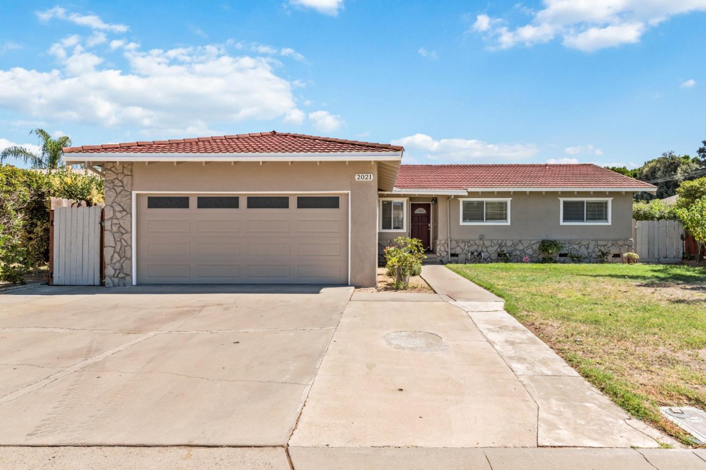 2021 Rochelle Avenue Turlock, CA 95382 - Photo 1 of 26 Gallery Image 1