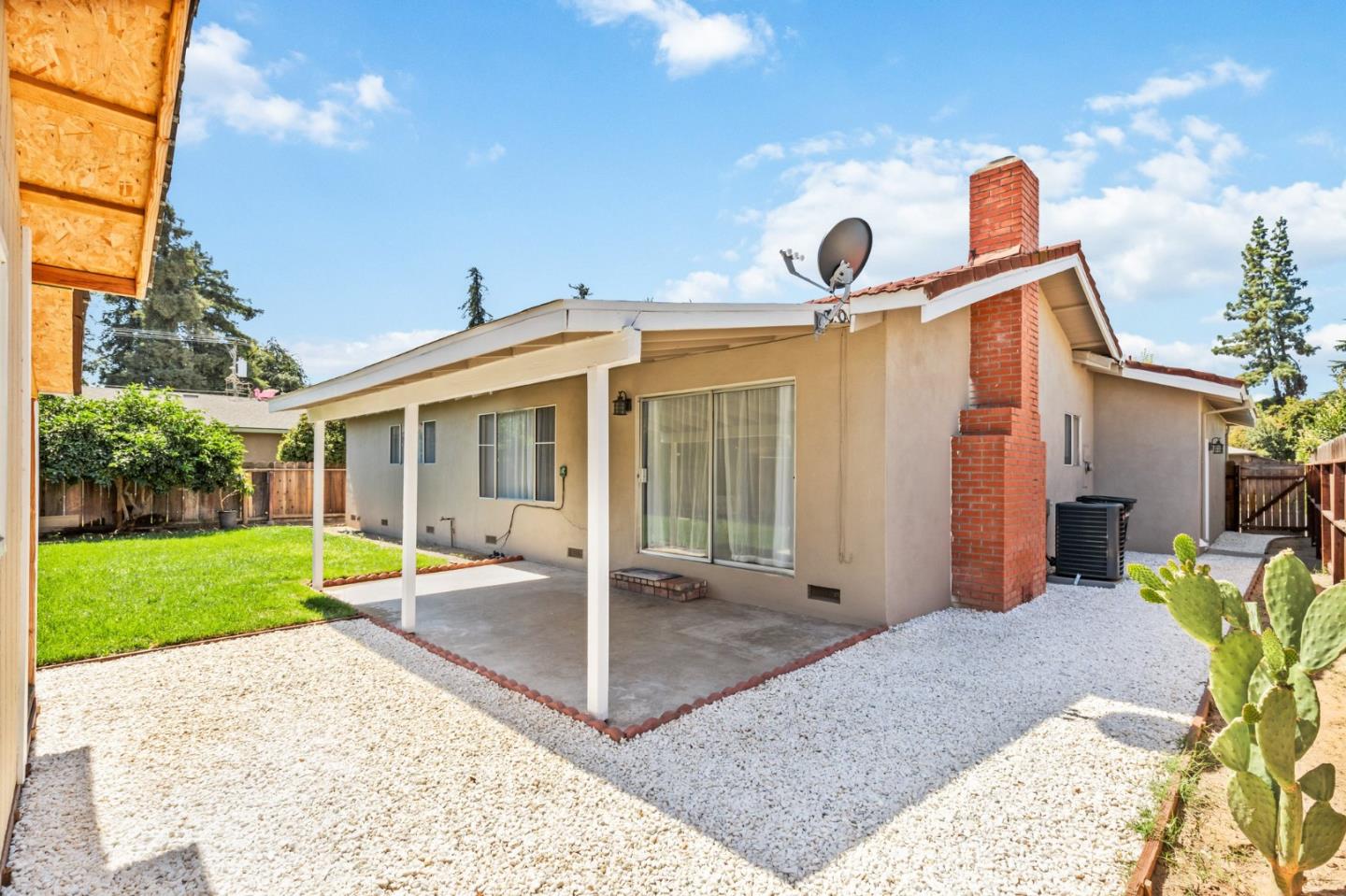 2021 Rochelle Avenue Turlock, CA 95382 - Photo 23 of 26 Gallery Image 23
