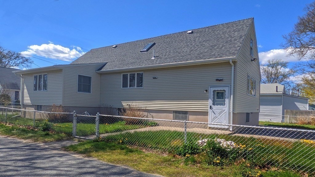 38 Bayview Street Wareham, MA 02571 - Photo 6 of 34