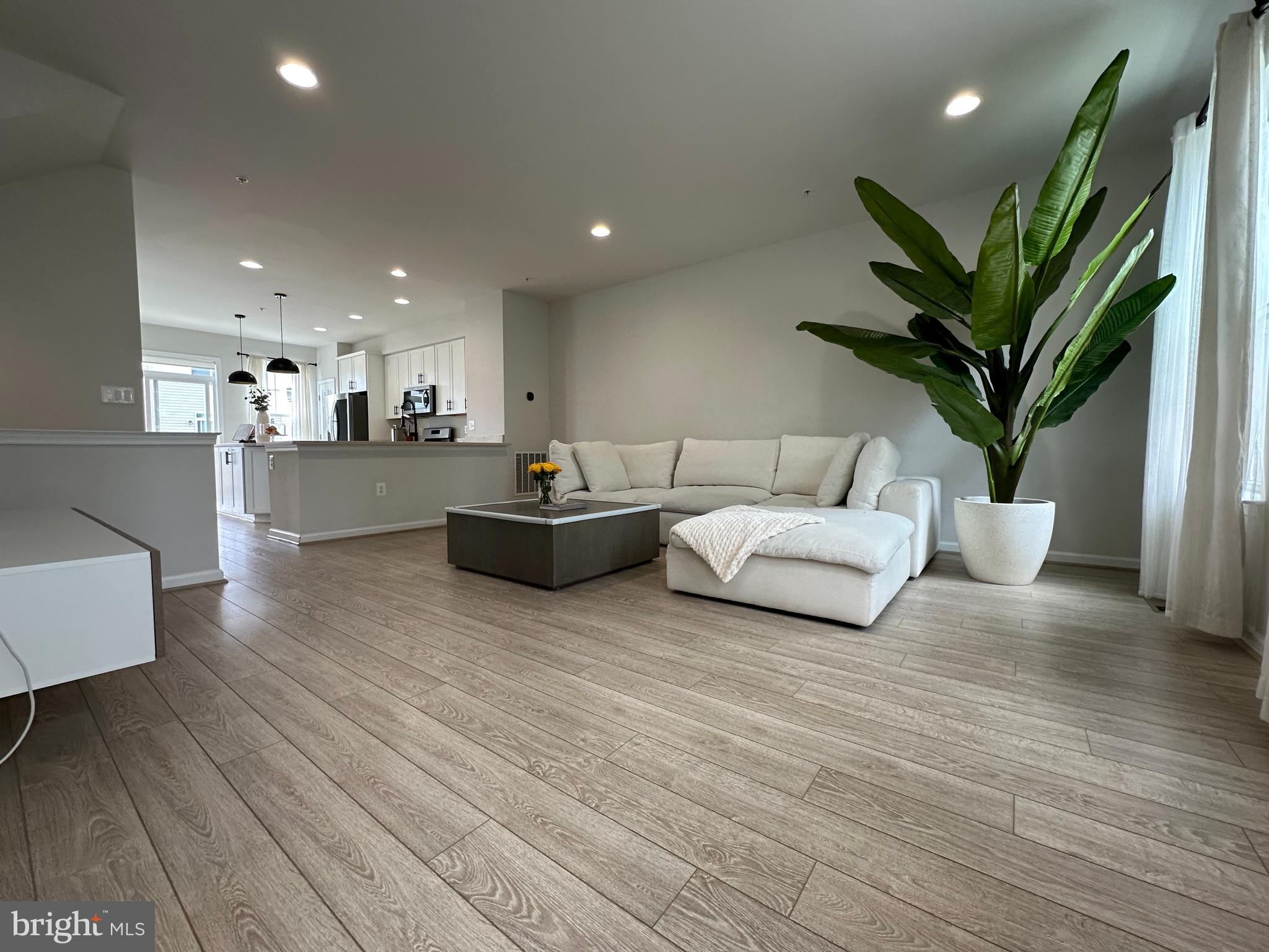 15719 Steamboat Way Silver Spring, MD 20906 - Photo 12 of 43 Gallery Image 12