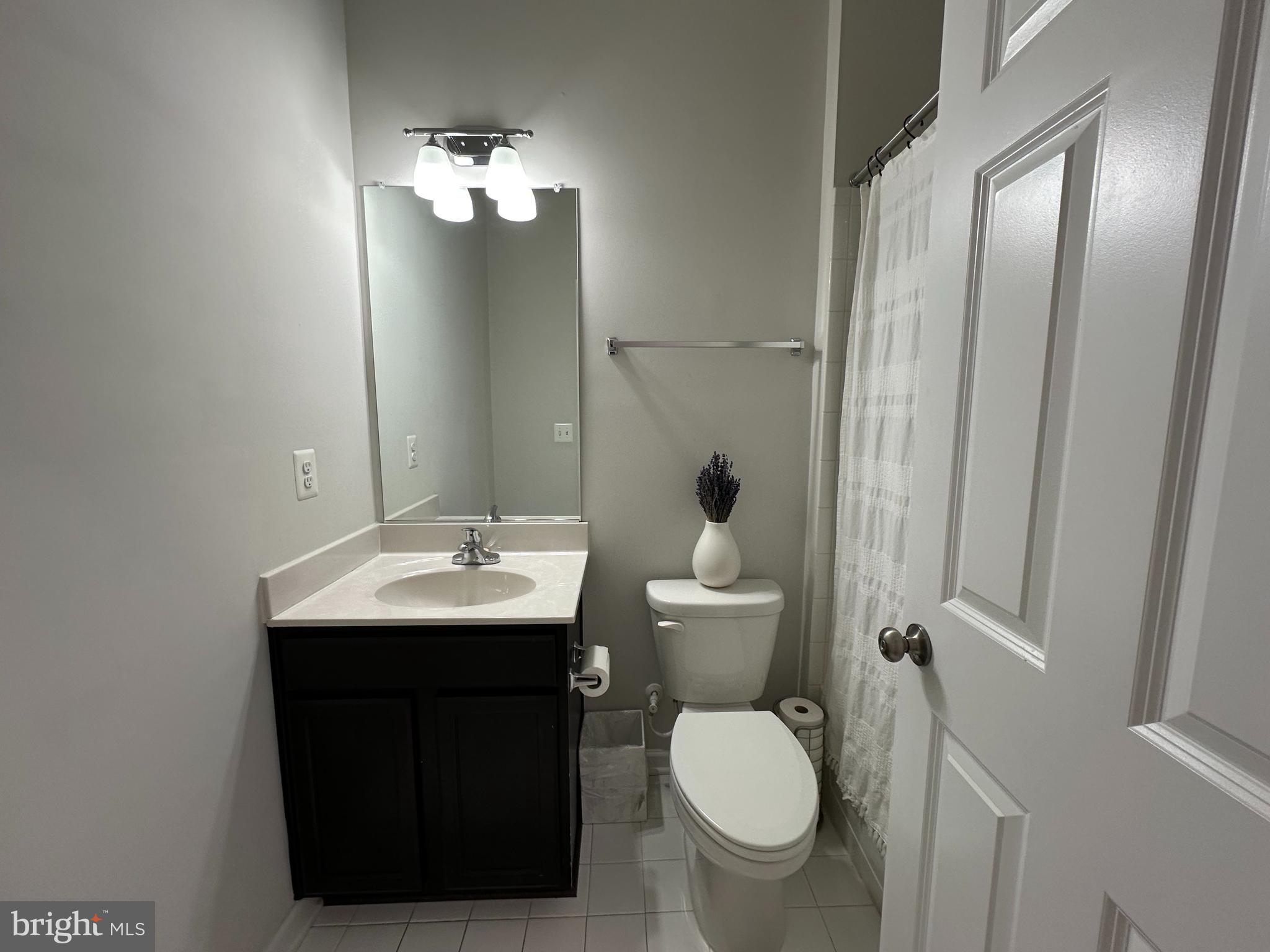15719 Steamboat Way Silver Spring, MD 20906 - Photo 8 of 43 Gallery Image 8