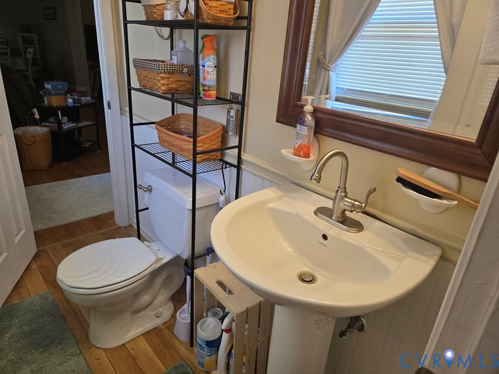 6 Mahan Road Farmville, VA 23901 - Photo 12 of 30 a bathroom with a sink toilet and mirror