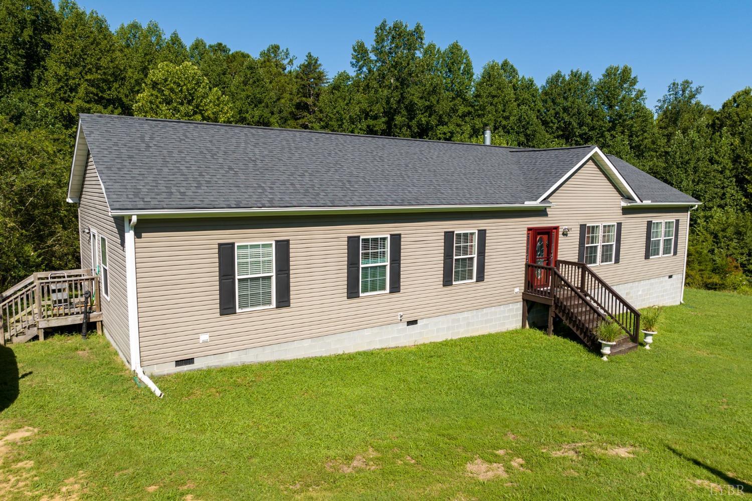 2128 SqFt on 2.08 Acres