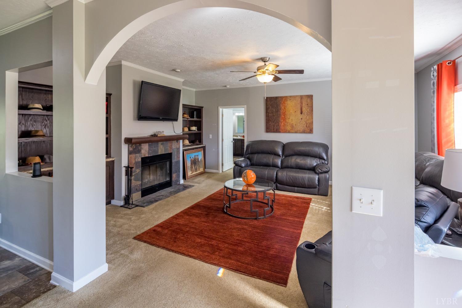 Contemporary Design Entry