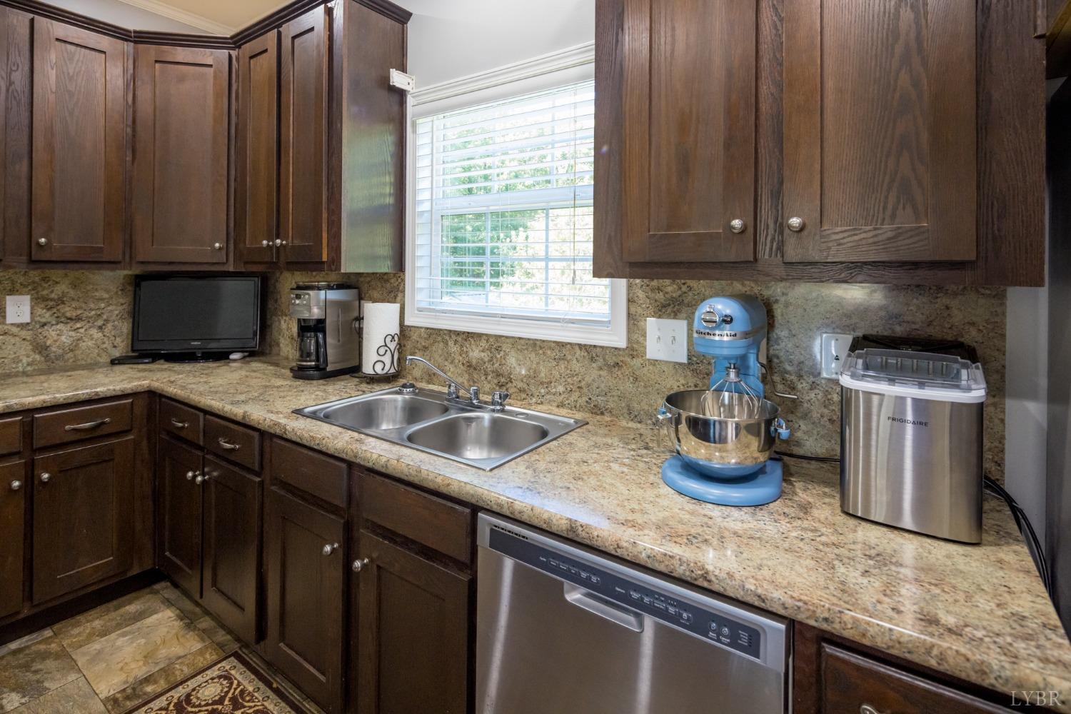 3204 Meadville Road Halifax, VA 24558 - Photo 9 of 41 Gallery Image 9