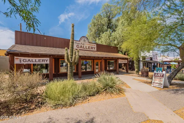 $2,500 | 6041 East Valley Way, Unit 7, Cave Creek, AZ 85331