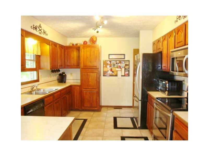 377 Old Farm Road Danville, IN 46122 - Photo 6 of 22